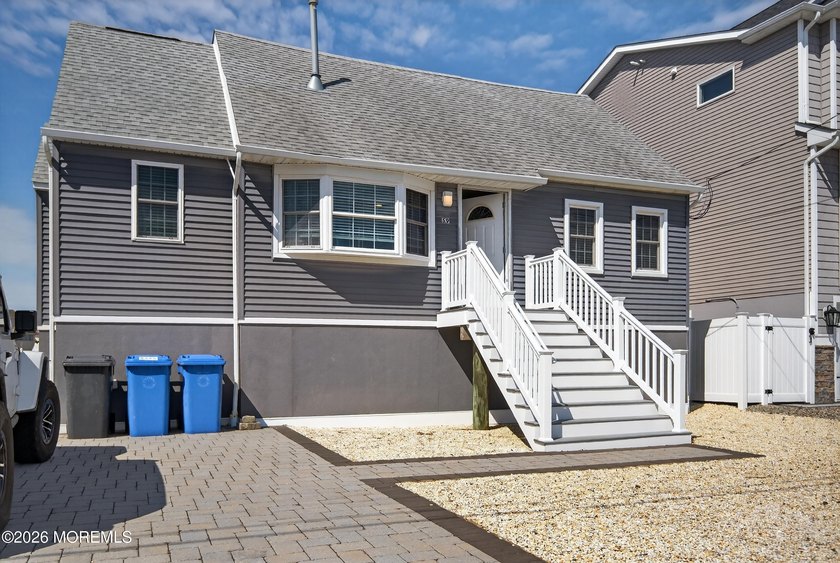 59 Jeffrey Dr - Beach Home for sale in Manahawkin, New Jersey on Beachhouse.com