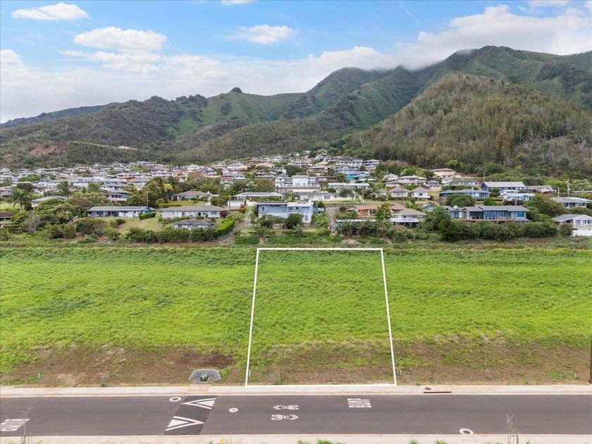 Prime 14,573 sq ft homesite in the highly desirable gated - Beach Lot for sale in Wailuku, Hawaii on Beachhouse.com
