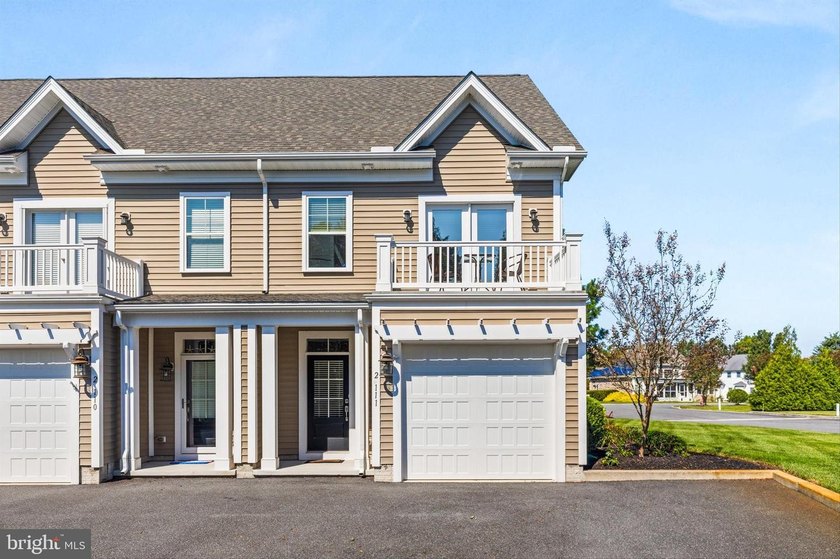 Beautifully appointed end townhome minutes from Bethany Beach! - Beach Townhome/Townhouse for sale in Ocean View, Delaware on Beachhouse.com