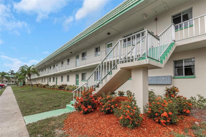 Welcome to Greenbriar Condominiums in the heart of Clearwater - Beach Condo for sale in Clearwater, Florida on Beachhouse.com