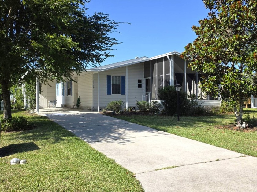 THIS HOME IS ON LEASED LAND WITH A MONTHLY LOT RENT OF $613 AND - Beach Home for sale in Homosassa, Florida on Beachhouse.com