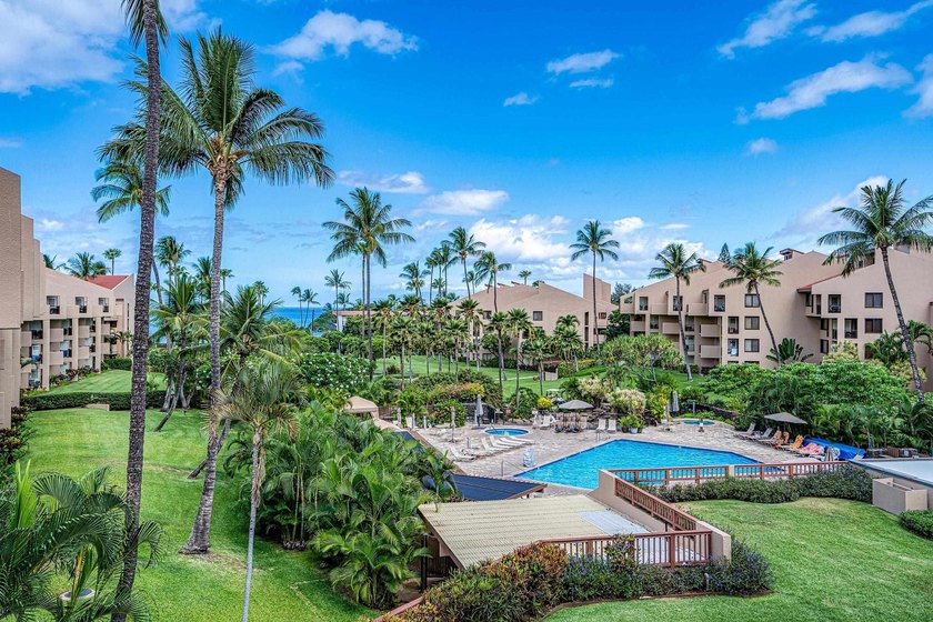 Kamaole Sands 5-303 is a beautifully remodeled third-floor - Beach Condo for sale in Kihei, Hawaii on Beachhouse.com