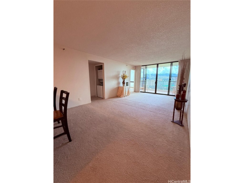 Welcome to your dream home at Franklin Towers high-rise - Beach Condo for sale in Honolulu, Hawaii on Beachhouse.com