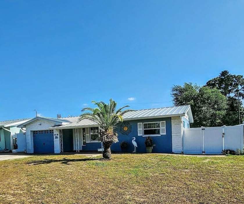 Under contract-accepting backup offers. Located in the heart of - Beach Home for sale in Seminole, Florida on Beachhouse.com