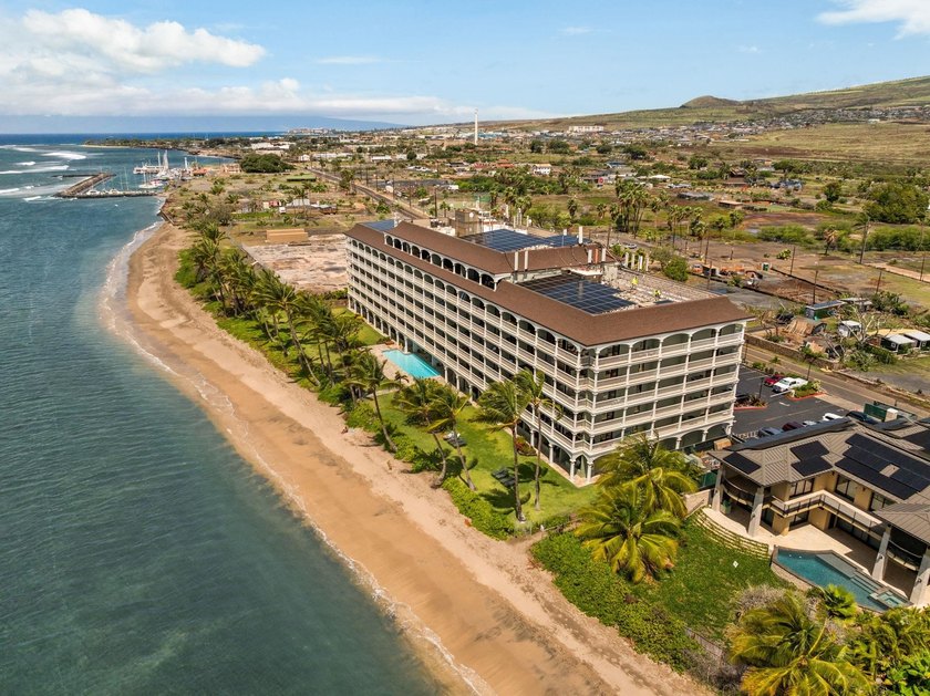 Welcome to Lahaina Shores Beachfront Resort, the only - Beach Condo for sale in Lahaina, Hawaii on Beachhouse.com