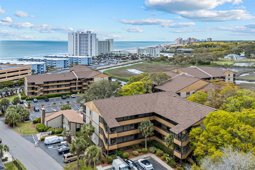 Just steps from the beach, this 2-bedroom, 2 full bathroom condo - Beach Condo for sale in Myrtle Beach, South Carolina on Beachhouse.com