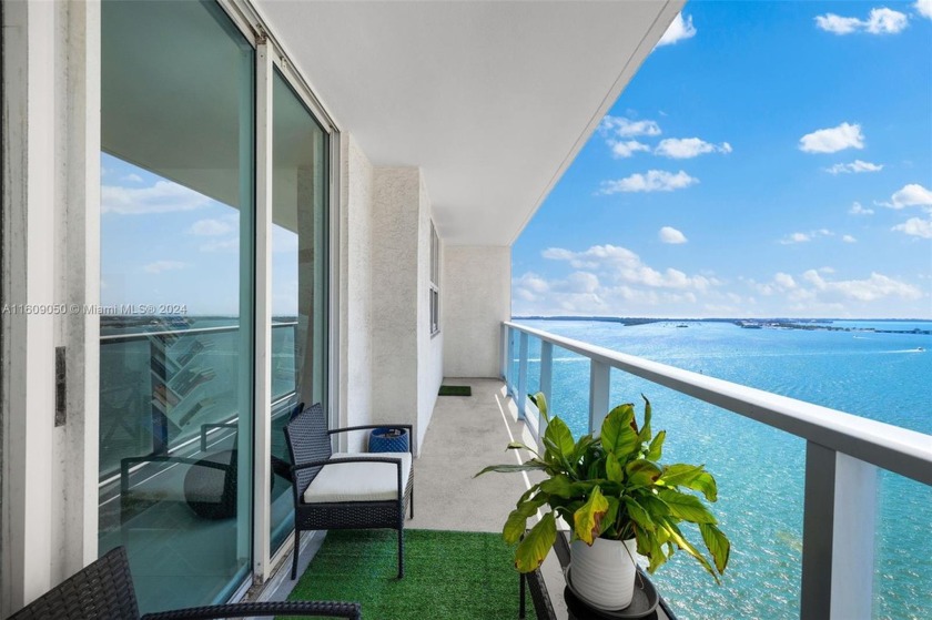 Own a slice of tropical paradise with unbeatable ocean views - Beach Condo for sale in Miami, Florida on Beachhouse.com