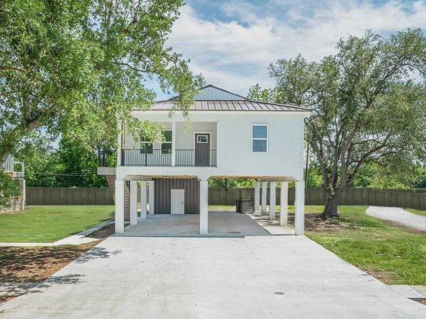 Introducing 602 Westview Drive, a home that is the second of its - Beach Home for sale in Houma, Louisiana on Beachhouse.com