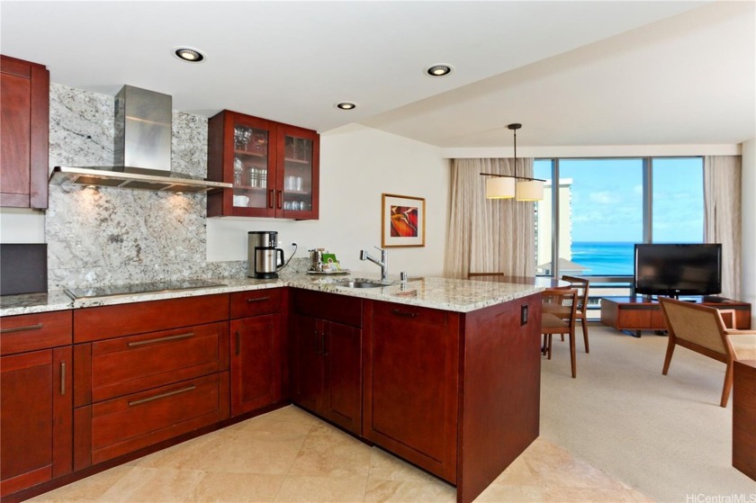 This is the finest and most prestigious Hotel Residence in - Beach Condo for sale in Honolulu, Hawaii on Beachhouse.com