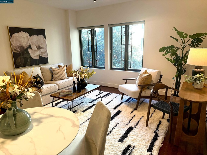 This property qualifies for special financing! Contact listing - Beach Condo for sale in Oakland, California on Beachhouse.com