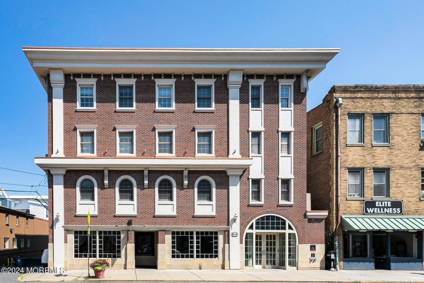 Rare opportunity to own a meticulously maintained & updated - Beach Condo for sale in Red Bank, New Jersey on Beachhouse.com