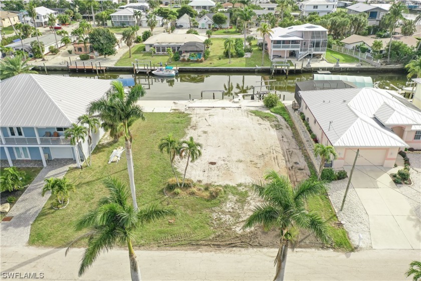 Are you dreaming of island living?   This is a direct Gulf - Beach Lot for sale in ST. James City, Florida on Beachhouse.com