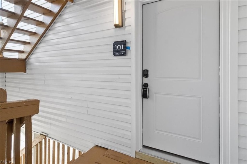 These completely renovated 2 BR/ 1 BA condos have a modern/ - Beach Condo for sale in Norfolk, Virginia on Beachhouse.com