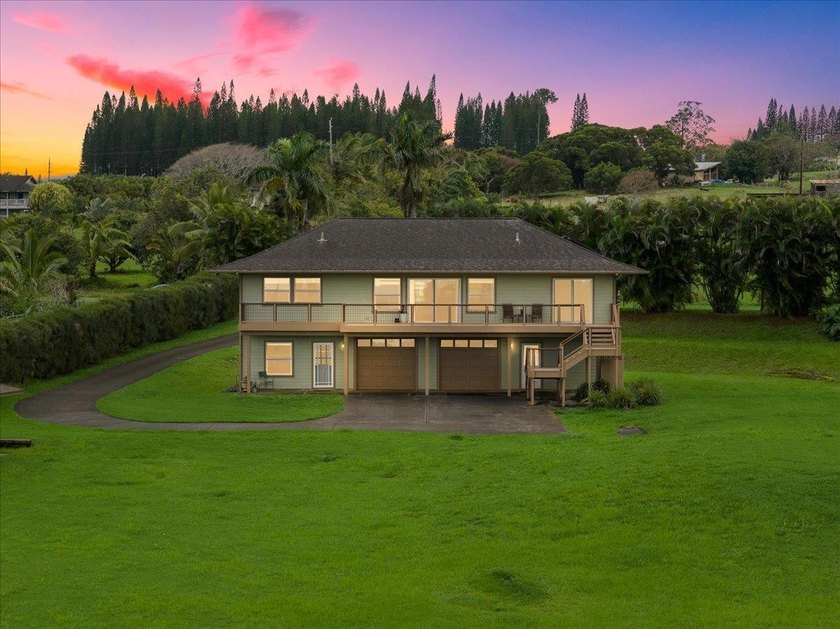 Haiku Mauka Oceanview Home on 2 fenced Acres! Two story - Beach Home for sale in Haiku, Hawaii on Beachhouse.com