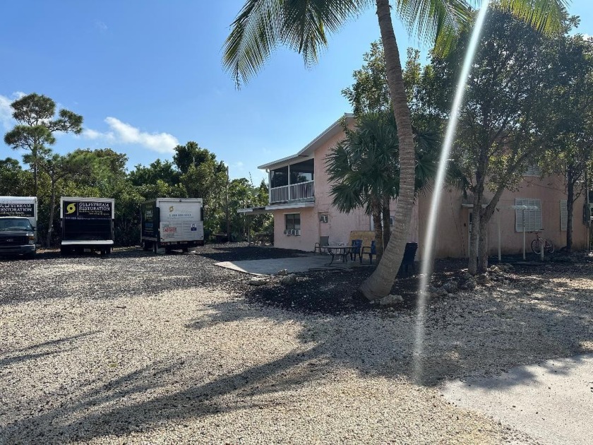 This is a very rare commercial/ residential combined property - Beach Commercial for sale in Big Pine Key, Florida on Beachhouse.com