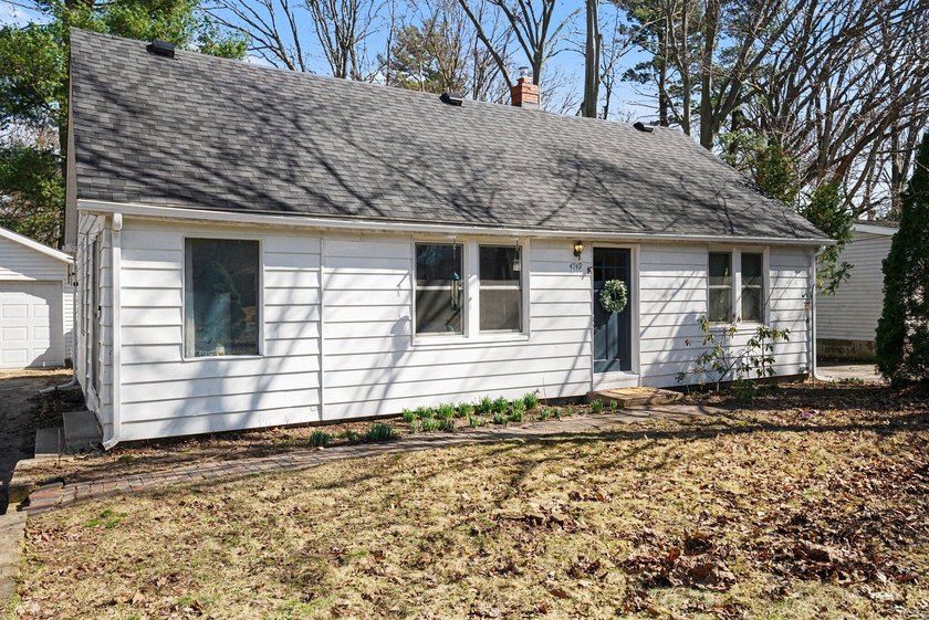 Memories are made at the lake! PAW PAW LAKE platted access + a - Beach Home for sale in Coloma, Michigan on Beachhouse.com