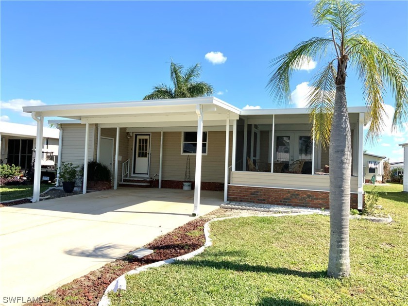 Recently renovated gem w/new roof & open floorplan! Sizable - Beach Home for sale in Punta Gorda, Florida on Beachhouse.com