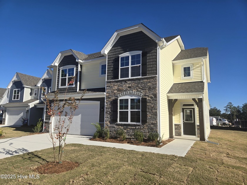 Discover the popular European-style McKimmon Plan, where - Beach Home for sale in Leland, North Carolina on Beachhouse.com