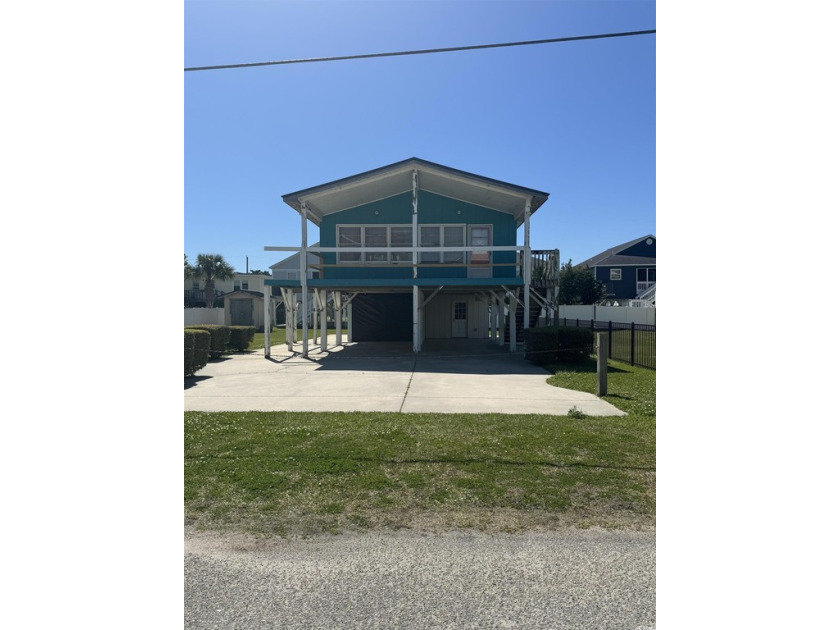 Outstanding opportunity to own this 3 bedroom, 2 bath home - Beach Home for sale in North Myrtle Beach, South Carolina on Beachhouse.com