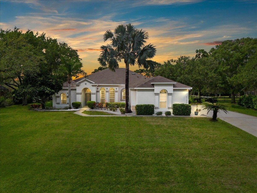 Spacious Executive Estate situated on a 1 acre sprawling lot - Beach Home for sale in Melbourne, Florida on Beachhouse.com