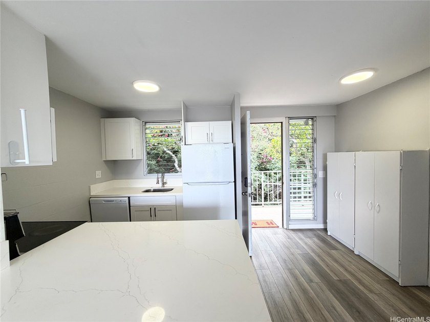 Discover island living in this charming one-bedroom residence - Beach Condo for sale in Honolulu, Hawaii on Beachhouse.com