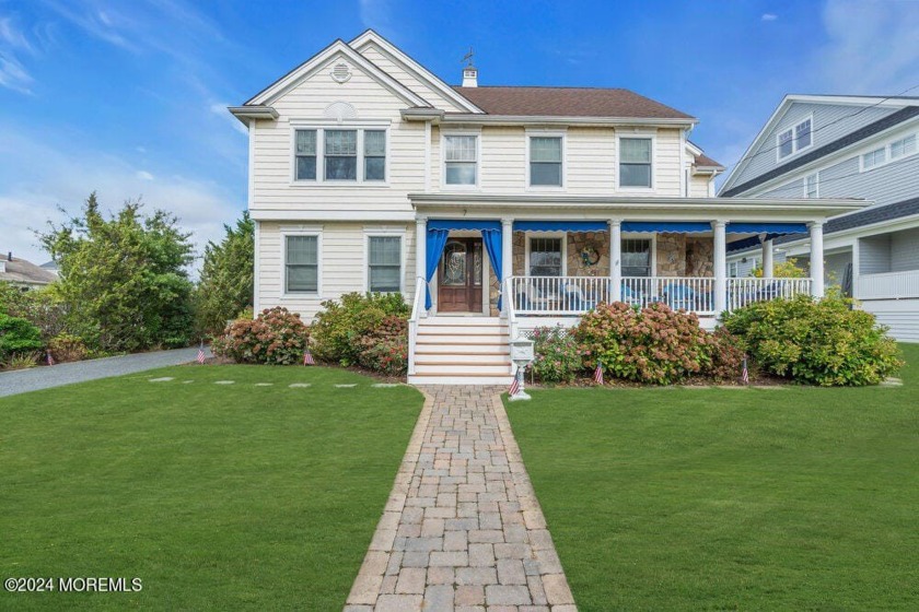 Beautiful Colonial located in the coveted seashore town of - Beach Home for sale in Monmouth Beach, New Jersey on Beachhouse.com