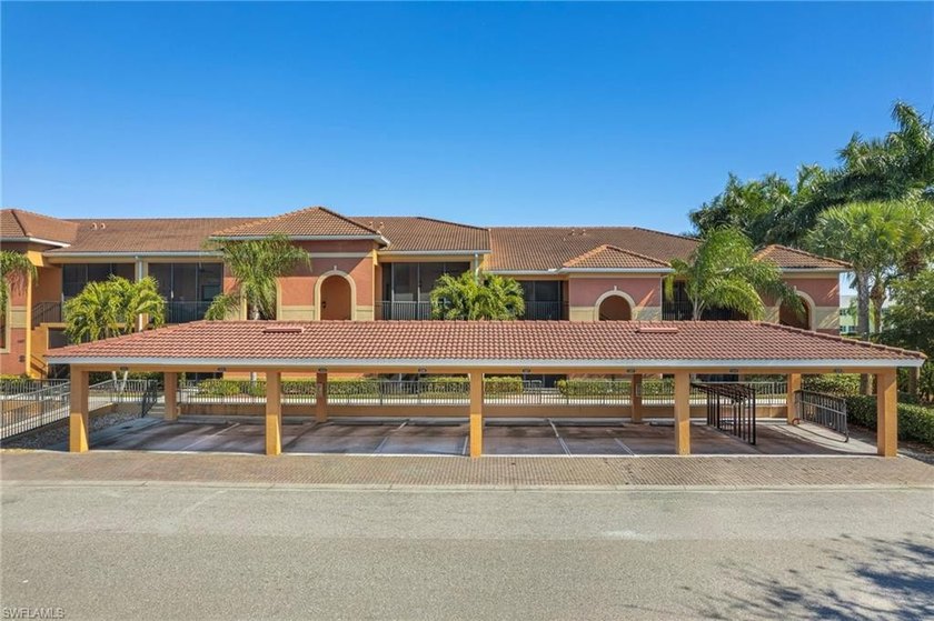 TURNKEY FURNISHED TROPICAL RETREAT IN FORT MYERS! Beautifully - Beach Condo for sale in Fort Myers, Florida on Beachhouse.com