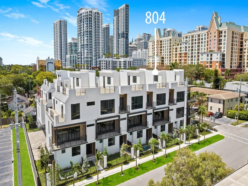 8Hundred North at Victoria Park is a collection of 10 modern - Beach Townhome/Townhouse for sale in Fort Lauderdale, Florida on Beachhouse.com