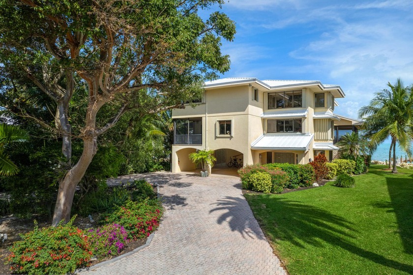 Welcome to 88707 Old Highway, an extraordinary oceanfront - Beach Home for sale in Plantation Key, Florida on Beachhouse.com