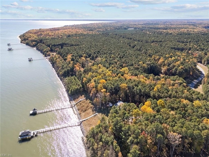 Almost 5 acres on the James River with your own private beach! - Beach Acreage for sale in Smithfield, Virginia on Beachhouse.com