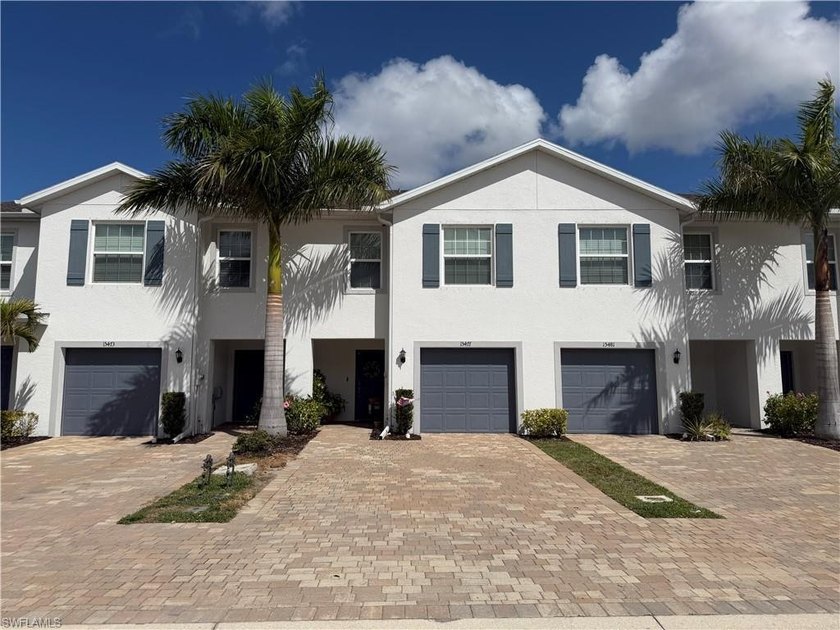 Beautifully maintained townhome located in the gated community - Beach Townhome/Townhouse for sale in Naples, Florida on Beachhouse.com