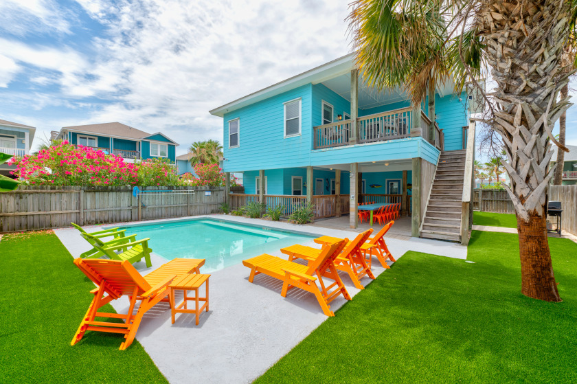 Spacious Port A home with a private heated - Beach Vacation Rentals in Port Aransas, Texas on Beachhouse.com