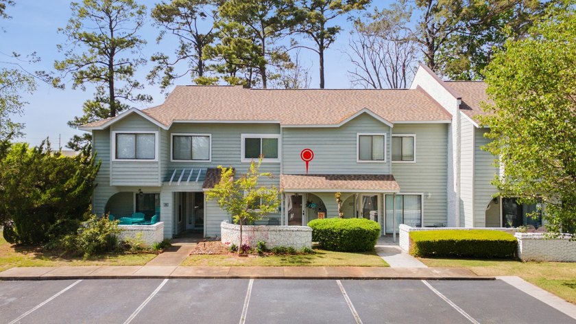 Live the North Myrtle Beach lifestyle you've been dreaming of at - Beach Townhome/Townhouse for sale in North Myrtle Beach, South Carolina on Beachhouse.com