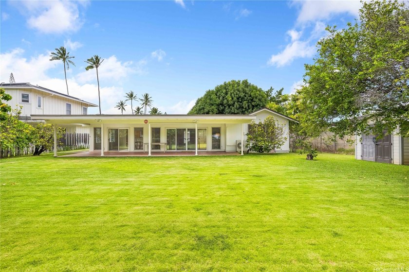 Discover the timeless charm of this well-maintained - Beach Home for sale in Honolulu, Hawaii on Beachhouse.com