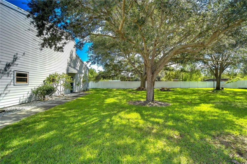 Rarely Available End Unit in Lake Forest! Discover this stunning - Beach Townhome/Townhouse for sale in Pinellas Park, Florida on Beachhouse.com