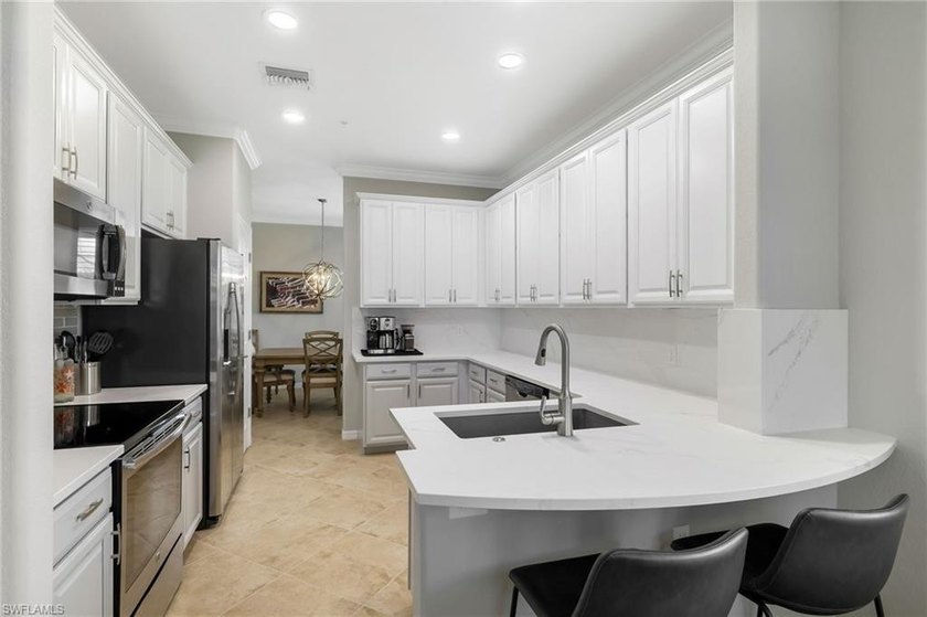 GOLF MEMBERSHIP INCLUDED! A truly rare opportunity to own an - Beach Condo for sale in Bonita Springs, Florida on Beachhouse.com