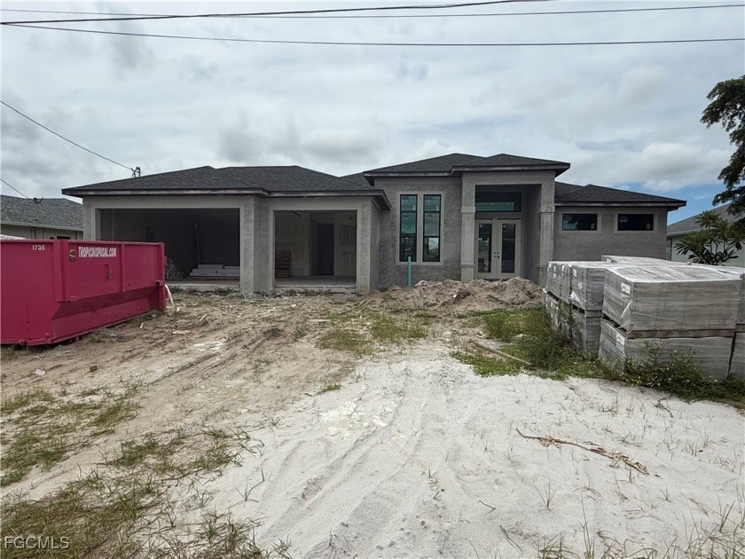 Award winning Spica Signature model on a FRESHWATER Canal! This - Beach Home for sale in Cape Coral, Florida on Beachhouse.com