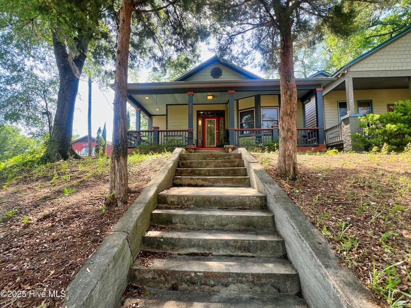 Now Priced $70K BELOW TAX VALUE!! Adorable circa 1912 cottage - Beach Home for sale in Wilmington, North Carolina on Beachhouse.com