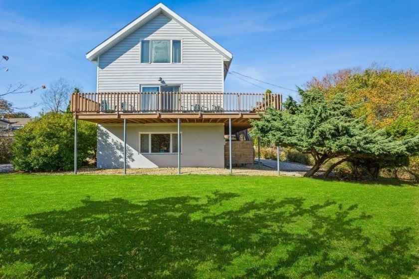 Situated in the heart of Montauk, this spacious 4-bedroom, 2 - Beach Home for sale in Montauk, New York on Beachhouse.com