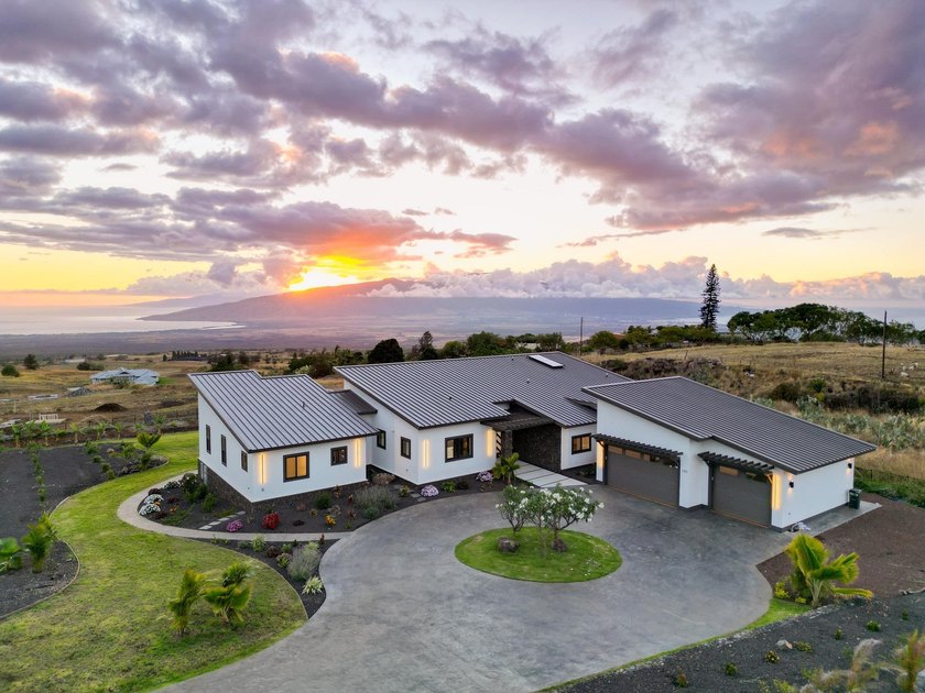 A newly completed 2023 Custom home in the prestigious Kula Io - Beach Home for sale in Kula, Hawaii on Beachhouse.com