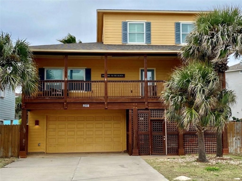 Only a couple blocks to the ocean, this beach house consists of - Beach Home for sale in Port Aransas, Texas on Beachhouse.com
