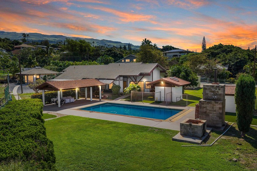Privately positioned in Maui Meadows, 505 Ho'ohalahala offers - Beach Home for sale in Kihei, Hawaii on Beachhouse.com