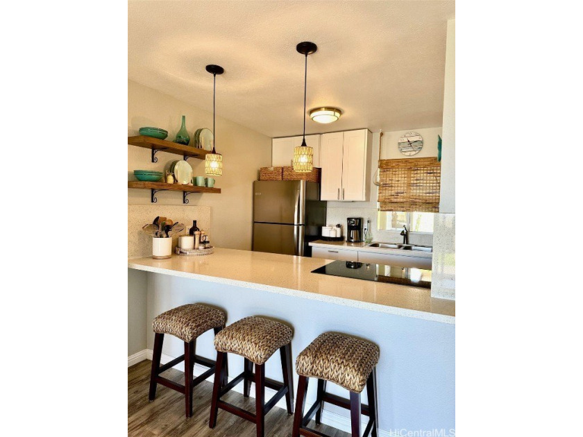 Shows like a charm. Immaculate, well maintained 2 bedrooms, 2 - Beach Condo for sale in Kapolei, Hawaii on Beachhouse.com