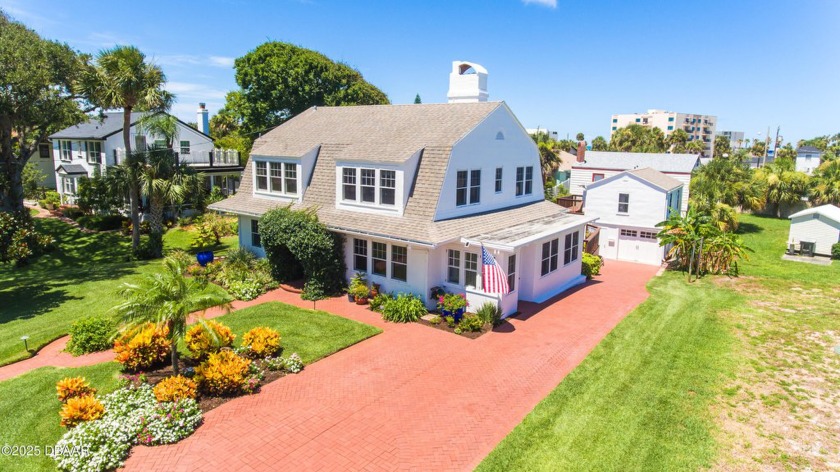 Impeccably preserved and newly renovated 1920s 'Cape Cod' home - Beach Home for sale in Daytona Beach, Florida on Beachhouse.com