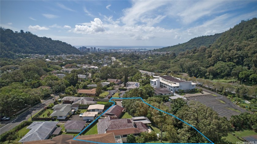 Get ready for Old Pali living in the modern era! Feast your eyes - Beach Home for sale in Honolulu, Hawaii on Beachhouse.com