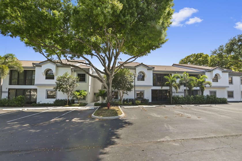 Step into this beautifully maintained 2-bedroom, 2-bath - Beach Condo for sale in Boynton Beach, Florida on Beachhouse.com