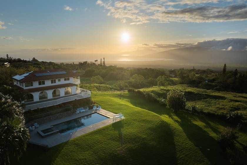 Welcome to perfection in Upcountry Kula. Imagine a private - Beach Home for sale in Kula, Hawaii on Beachhouse.com