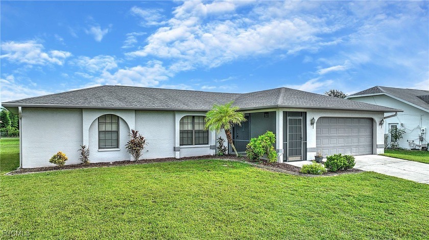 The condition is like new! Three spacious bedrooms, two baths - Beach Home for sale in Lehigh Acres, Florida on Beachhouse.com