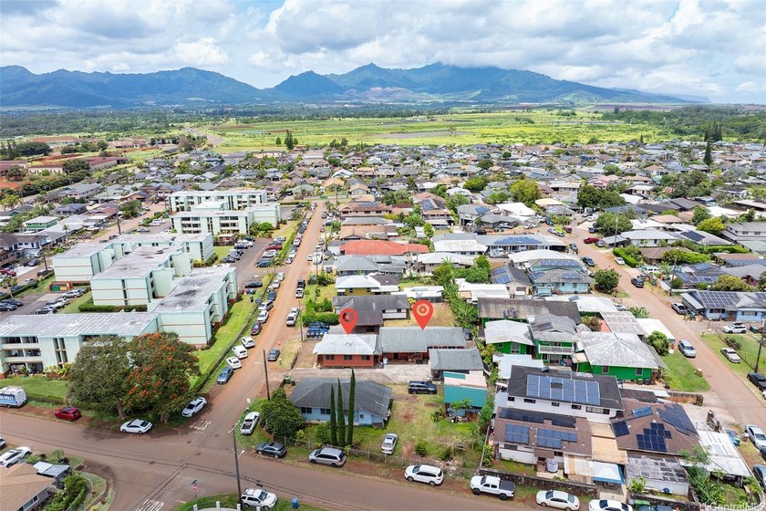 Opportunity awaits at 1057 Ehoeho Ave - a true contractor's - Beach Home for sale in Wahiawa, Hawaii on Beachhouse.com