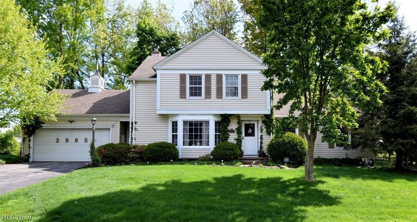 Tucked away on exclusive and private Macbeth Private Dr. in - Beach Home for sale in Rocky River, Ohio on Beachhouse.com